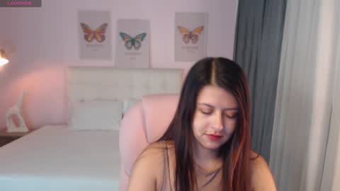Snapshot of liss_black chatting on 12/07/24, 12:24 Andrea online show from 12/07/24, 12:24