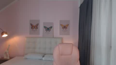 Snapshot of liss_black chatting on 01/02/25, 04:24 Andrea online show from 01/02/25, 04:24