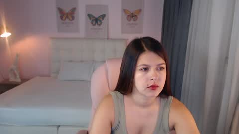 Snapshot of liss_black chatting on 01/04/25, 12:16 Andrea online show from 01/04/25, 12:16