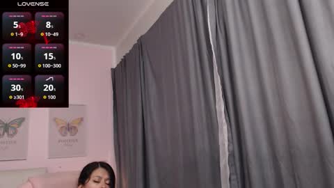 Snapshot of liss_black chatting on 09/17/25, 02:35 Andrea online show from 09/17/25, 02:35