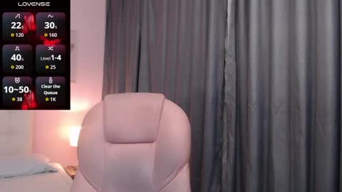 Andrea online show from 11/19/25, 03:28