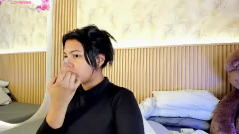 Snapshot of liss_reyes chatting on 06/13/26, 12:03 Liss online show from 06/13/26, 12:03