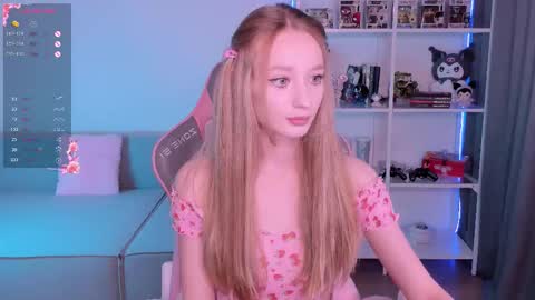 Snapshot of lissa__fox chatting on 09/18/25, 01:46 lissa online show from 09/18/25, 01:46