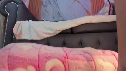 Lissa online show from 10/01/25, 01:55