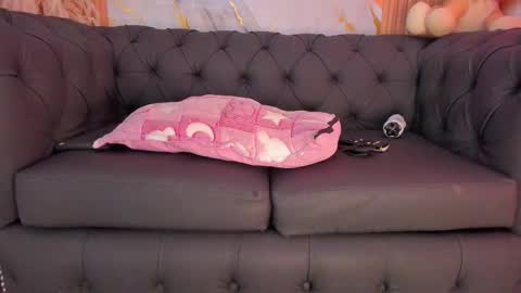 Lissa online show from 10/22/25, 06:40