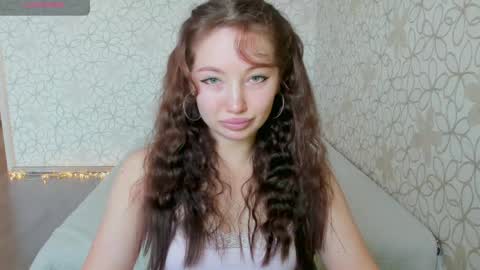 lissa_cristal_ online show from 04/22/26, 09:22