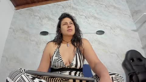 Snapshot of lissa_harris_ chatting on 01/21/25, 02:54 Lisa online show from 01/21/25, 02:54