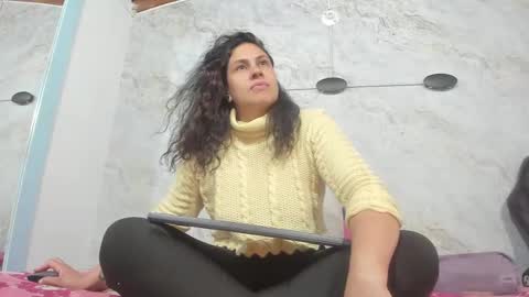 Snapshot of lissa_harris_ chatting on 03/12/25, 03:02 Lisa online show from 03/12/25, 03:02