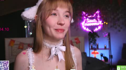 Snapshot of lissa_meooow chatting on 10/14/25, 05:30 your Liza again. Next stream Dec. 1 at 2 or 3 GMT online show from 10/14/25, 05:30