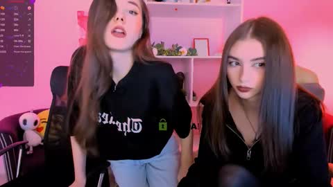 lissa_night online show from 09/15/25, 12:49