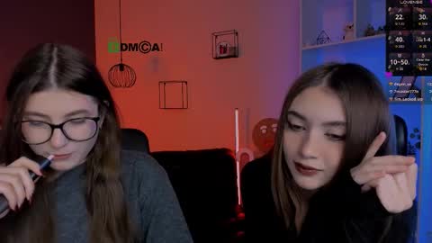 lissa_night online show from 12/20/25, 08:05