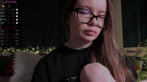 Snapshot of lissa_rose chatting on 12/09/24, 06:35 lissa_rose online show from 12/09/24, 06:35