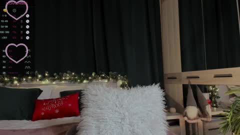 Snapshot of lissa_rose chatting on 12/15/24, 04:04 lissa_rose online show from 12/15/24, 04:04