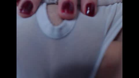 Snapshot of lissabear chatting on 12/14/24, 03:58 Sara Lucia online show from 12/14/24, 03:58