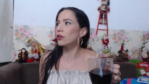 Snapshot of lissabear chatting on 12/19/24, 03:41 Sara Lucia online show from 12/19/24, 03:41