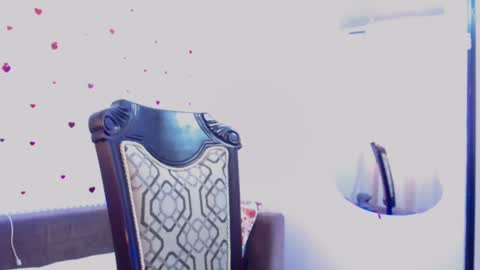 Snapshot of lissabear chatting on 02/24/25, 09:41 Sara Lucia online show from 02/24/25, 09:41