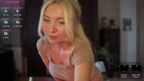 Snapshot of lissablush_ chatting on 09/17/25, 09:33 Lissa online show from 09/17/25, 09:33