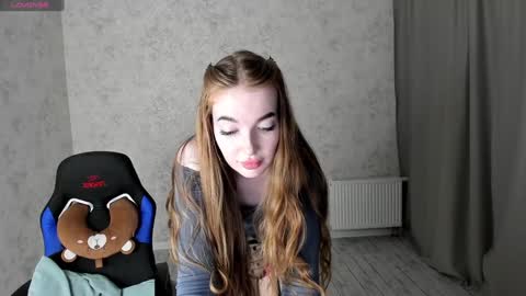 Lissa online show from 12/04/24, 03:48