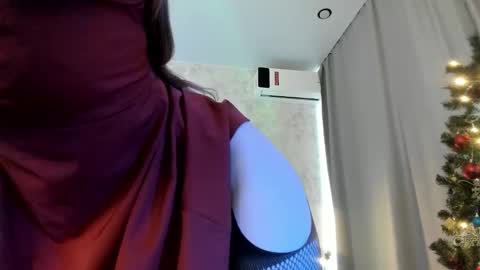 Lissa online show from 12/23/25, 07:17