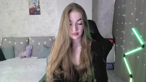 Snapshot of lissacain chatting on 05/27/26, 02:30 Lissa online show from 05/27/26, 02:30