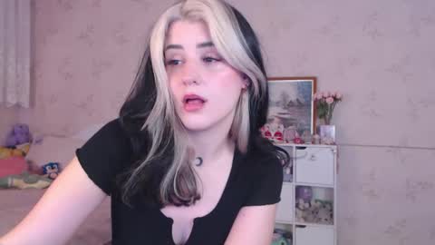 Alice Dont forget to thumbs up its very important  online show from 03/12/26, 02:56