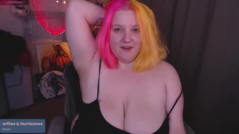 Lissa online show from 11/09/25, 01:31