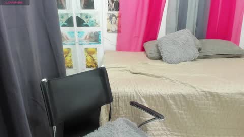 Snapshot of lissavillalobos chatting on 01/08/25, 11:30 lissa online show from 01/08/25, 11:30