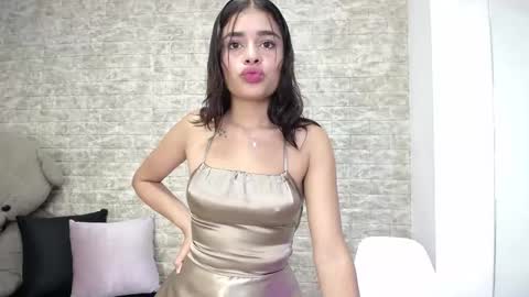 Liss Brown online show from 11/08/25, 01:11