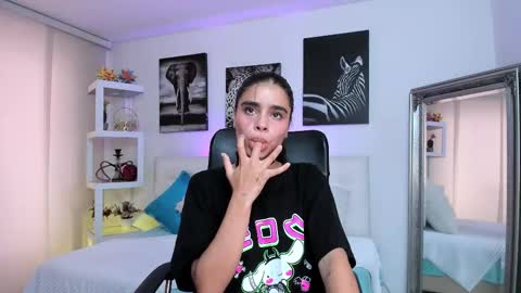 Snapshot of lissbrown chatting on 01/16/26, 08:13 Liss Brown online show from 01/16/26, 08:13