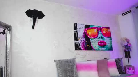 Snapshot of lissbrown chatting on 02/14/26, 12:57 Liss Brown online show from 02/14/26, 12:57