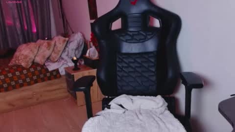 Lissa online show from 10/23/25, 10:36