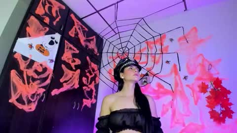 Lis  online show from 10/10/25, 07:02