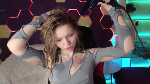 Lena online show from 01/06/25, 01:09