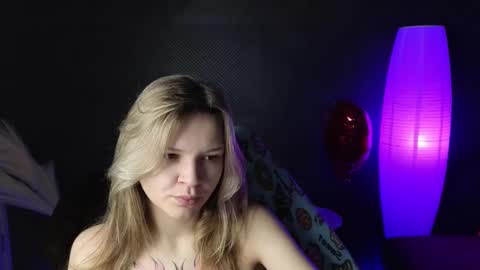 Lena online show from 02/13/25, 01:08