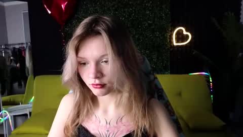 Lena online show from 03/10/25, 01:23