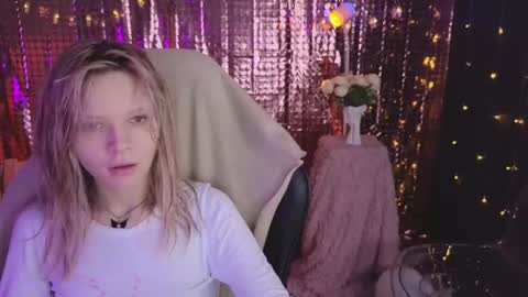 Lena online show from 03/05/26, 10:33