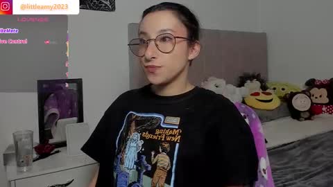 Snapshot of little__ammy chatting on 02/18/26, 11:11 little__ammy online show from 02/18/26, 11:11