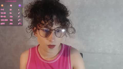 Snapshot of little__amy_ chatting on 10/26/25, 11:09  AMY  online show from 10/26/25, 11:09
