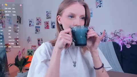 Bella online show from 04/21/26, 07:25