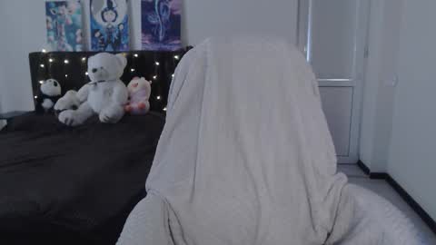 little__flowers online show from 09/25/25, 08:07