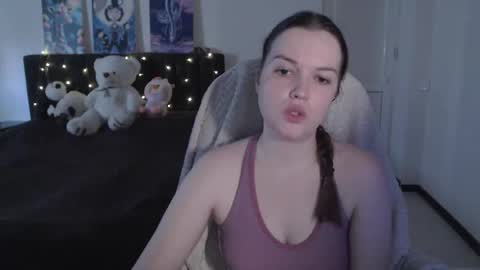 little__flowers online show from 11/01/25, 09:00