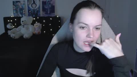 little__flowers online show from 03/20/26, 09:03