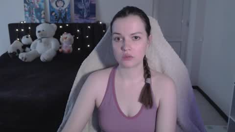 little__flowers online show from 03/25/26, 09:48