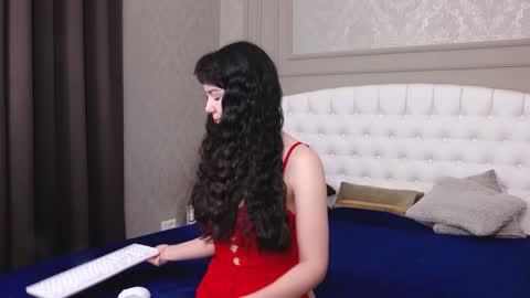 Iris online show from 02/06/25, 04:21