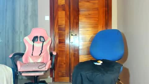 little_africa online show from 02/17/26, 06:54