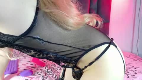 little_bonniie online show from 06/07/26, 07:50