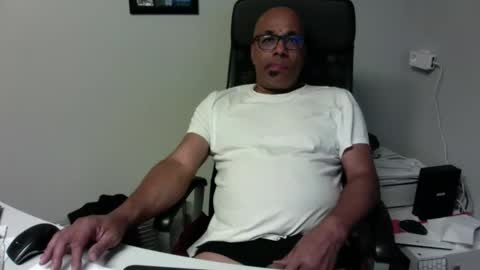 Snapshot of little_buddha chatting on 05/03/26, 07:42 Pure Black Power online show from 05/03/26, 07:42