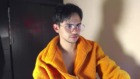 Daniel online show from 11/19/25, 03:06