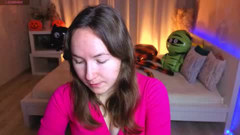 Alexandra online show from 10/28/25, 02:59