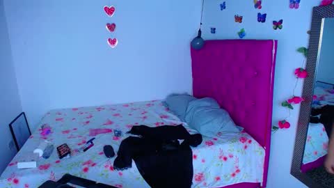 Snapshot of little_flower4you chatting on 03/05/25, 10:21 mai rojas online show from 03/05/25, 10:21